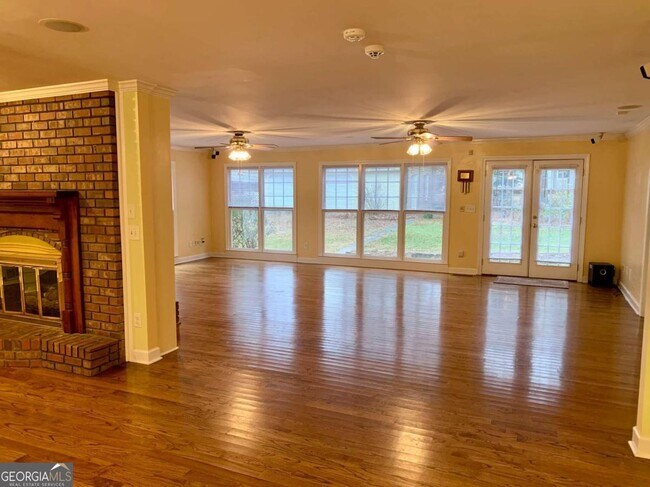 Foto del edificio - 2650 Sheffield Ct