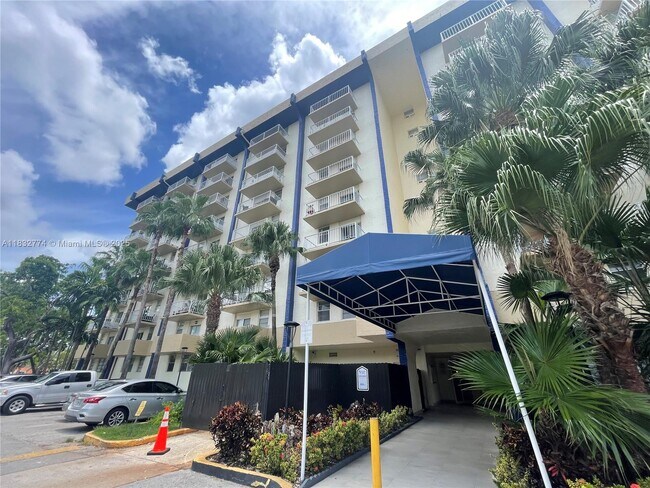 Foto del edificio - 801 NW 47th Ave