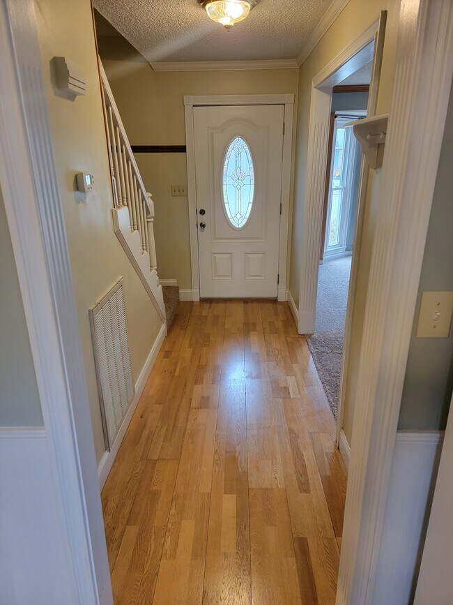 Foto del edificio - 3103 Larson Ln