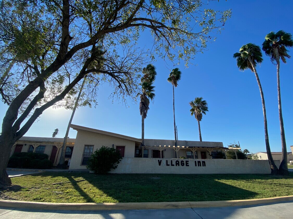 Exterior - 2612 S International Blvd