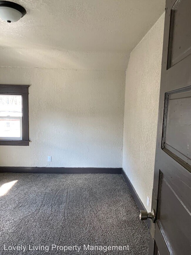 Building Photo - 1230 Park Ave