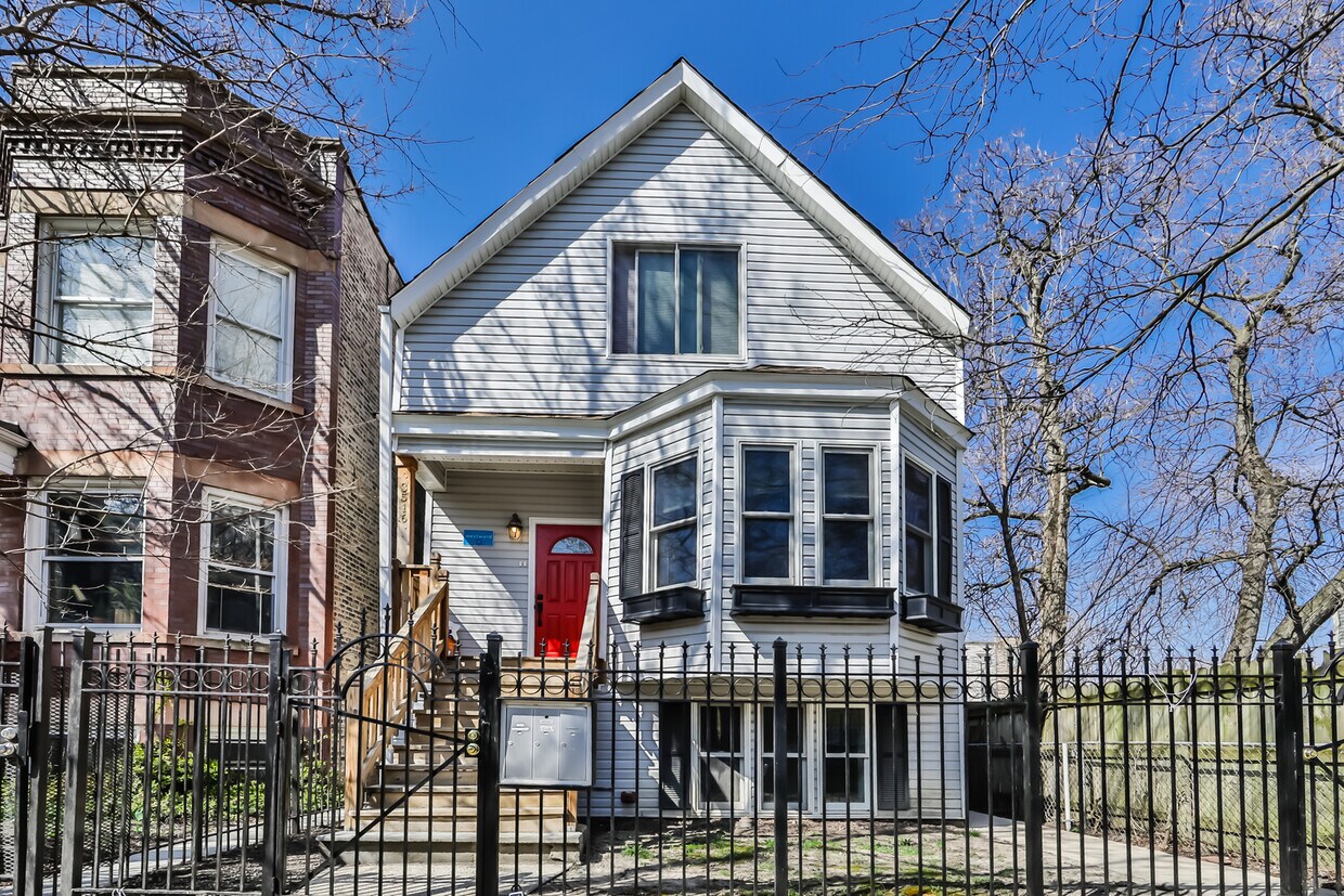 3516 W Belden Ave Unit G, Chicago, IL 60647 Condo for Rent in Chicago