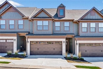 Building Photo - 325 Enchanted Ct