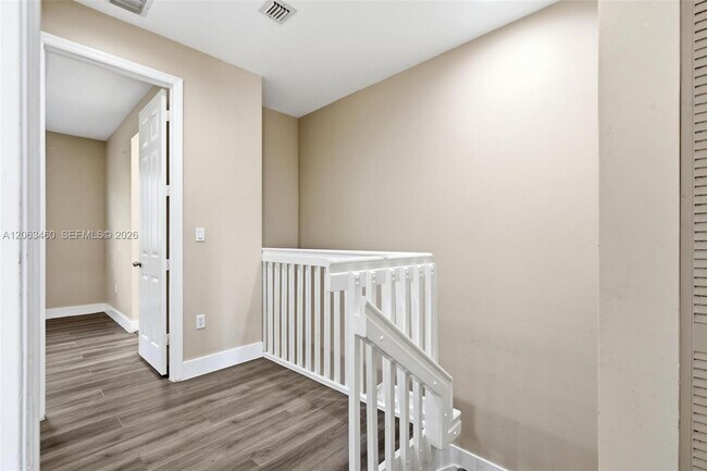 Foto del edificio - 2247 NE 42nd Ave