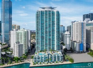 Building Photo - 1331 Brickell Bay Dr