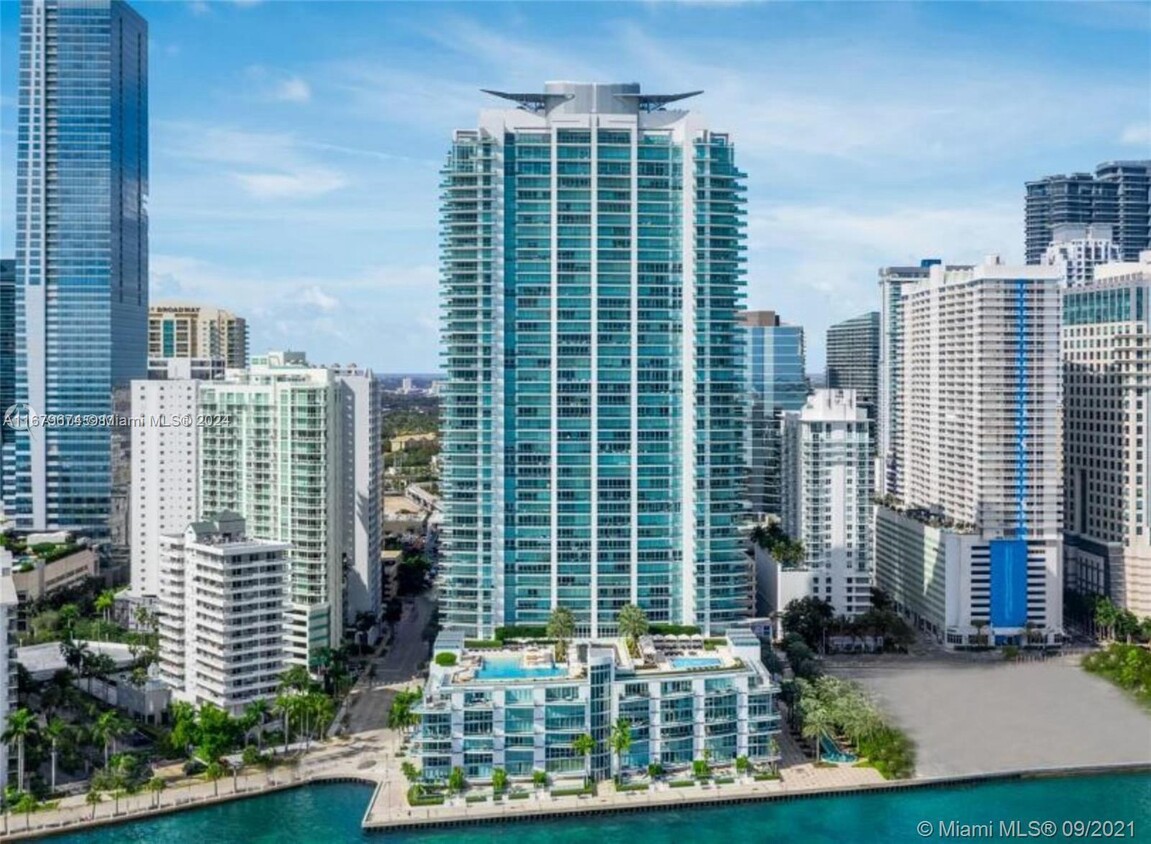 Foto principal - 1331 Brickell Bay Dr