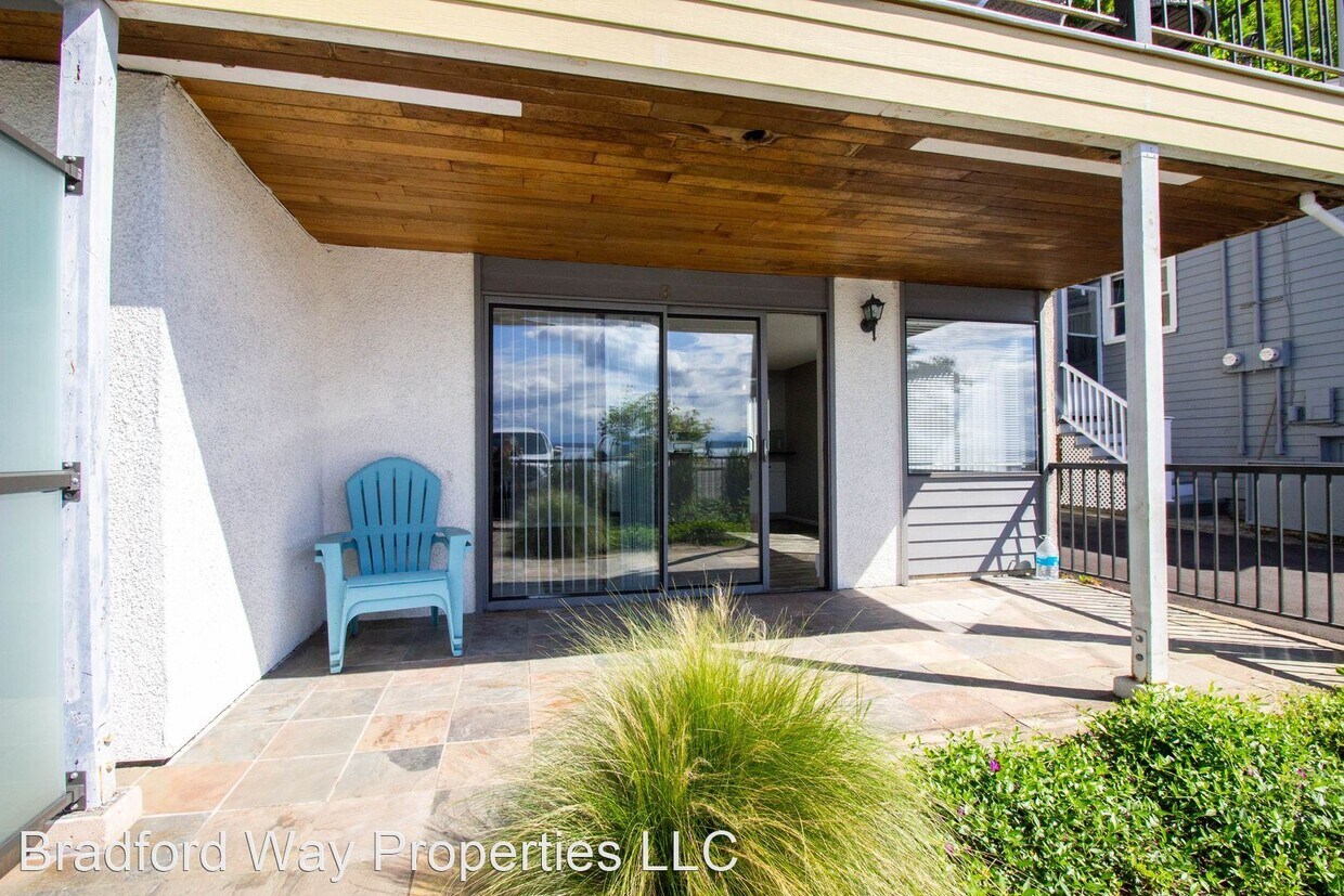 Primary Photo - 1356 Alki Ave SW