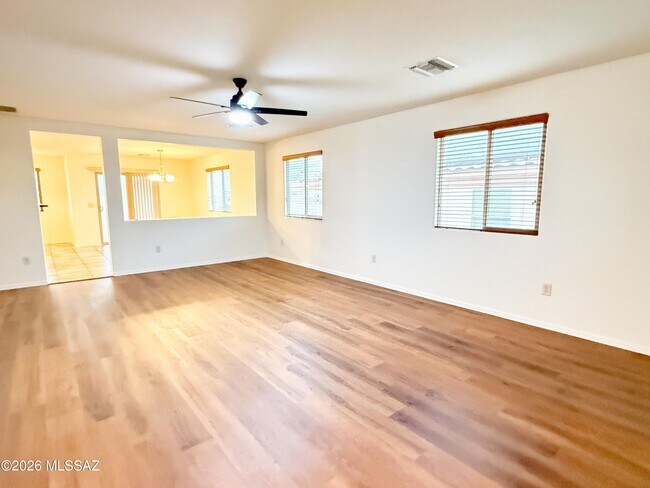 Building Photo - 4689 W Cepa Ln