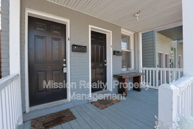 Foto del edificio - 1402 Bainbridge St