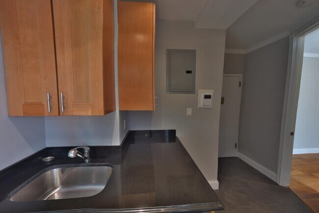 Foto del edificio - 330 E 100th St