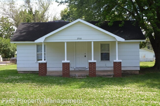 Building Photo - 2 br, 1 bath House - 2900 W Lincoln St
