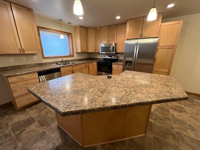 Foto del edificio - 1021 N 33rd St