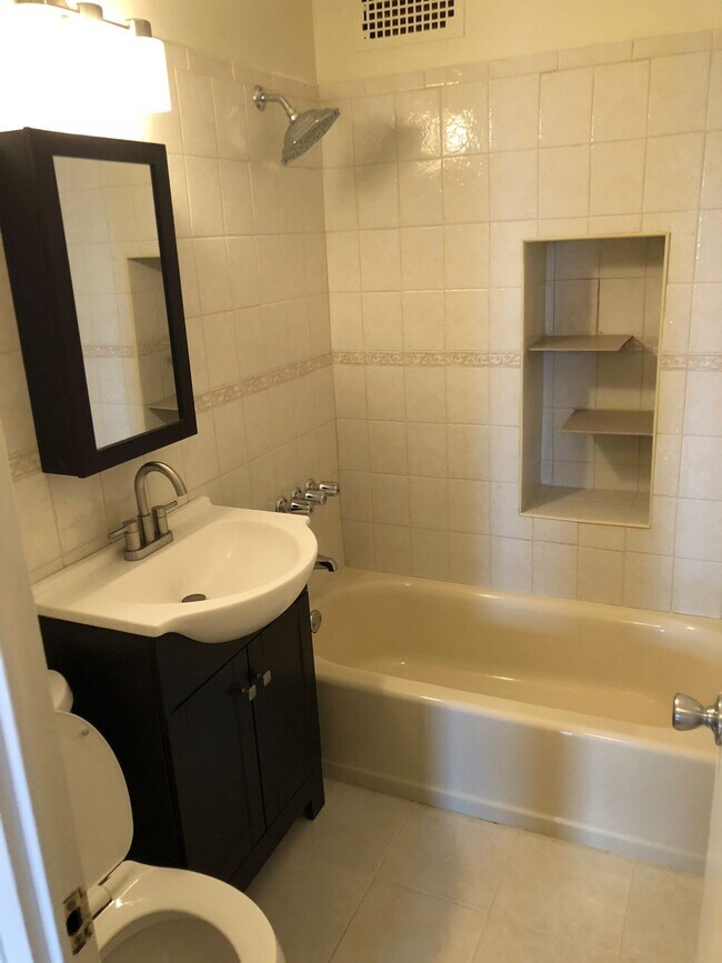 Foto del edificio - 225 St Pauls Ave