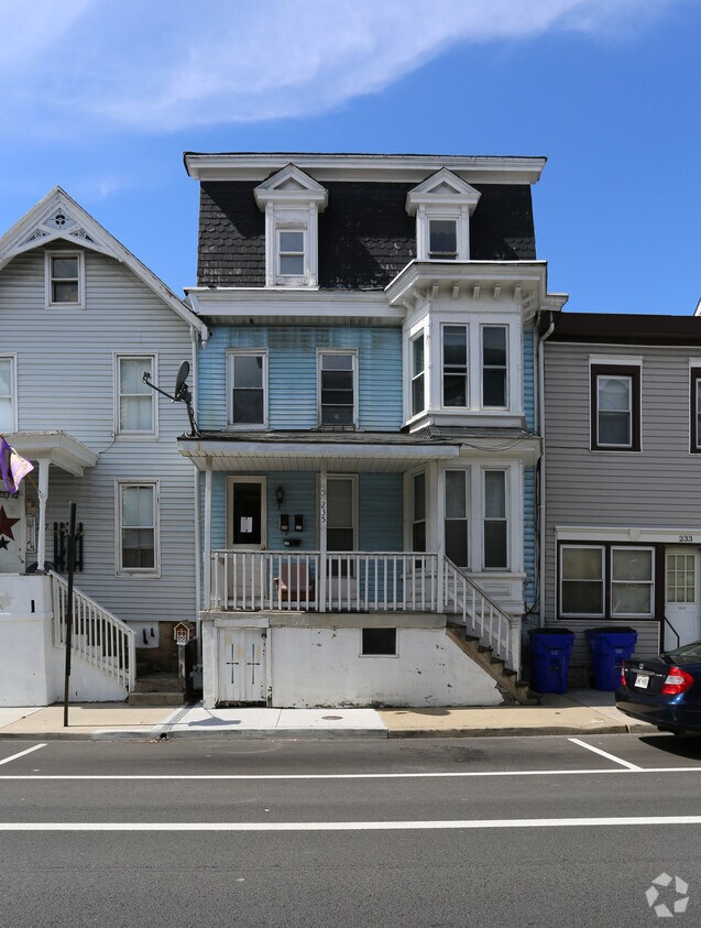 Foto del edificio - 236-238 Summit Ave