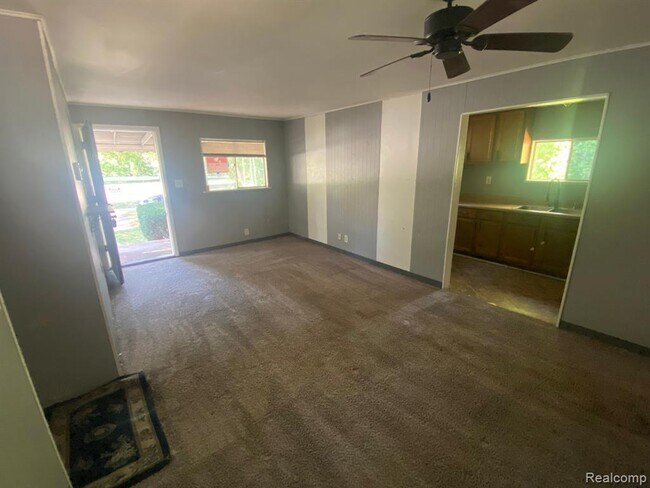 Foto del edificio - 5625 Pelham St