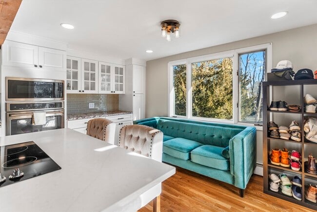 Building Photo - 191 Randolph St