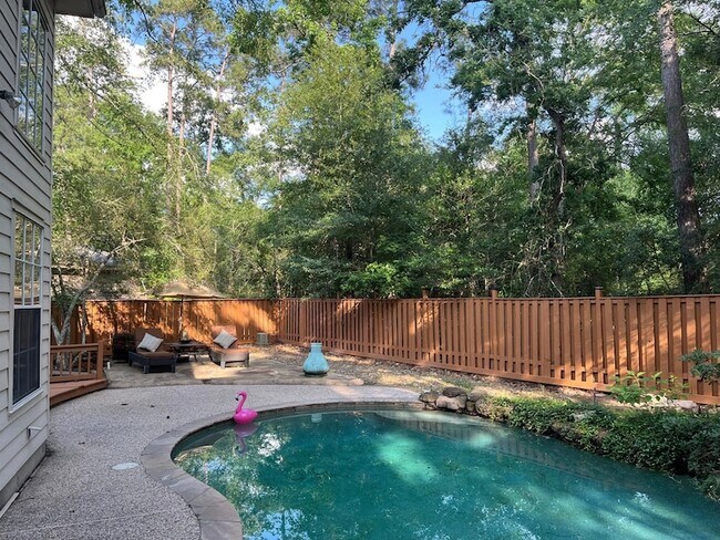 Foto del edificio - 3 Candle Pine Pl