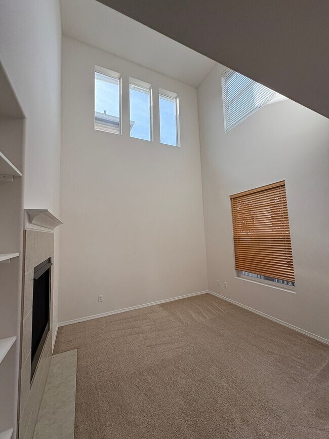 Foto del edificio - Available now- Beautiful like-new rental i...