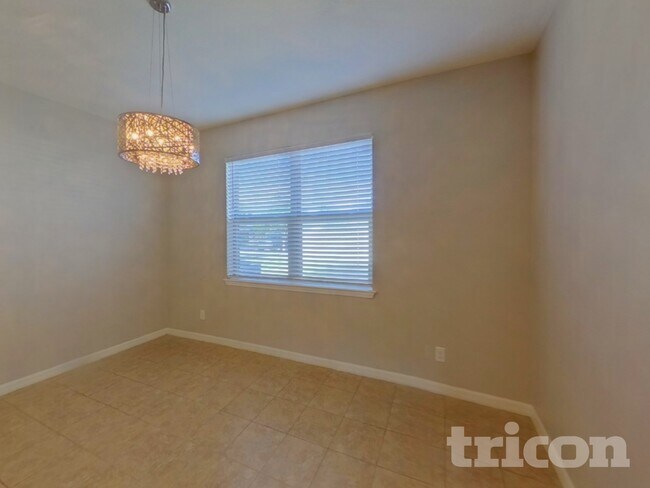 Foto del edificio - 1517 Gadsden Point Pl