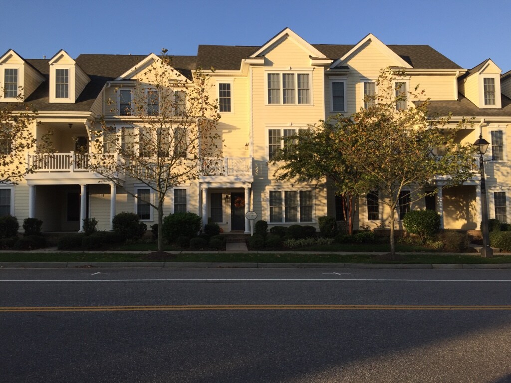 5345 Discovery Park Blvd, Williamsburg, VA 23188 Townhome Rentals in Williamsburg VA