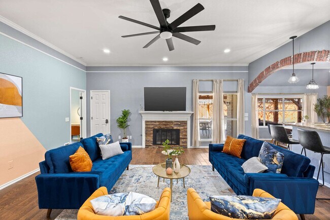 Foto del edificio - 324 Woodcrest Dr