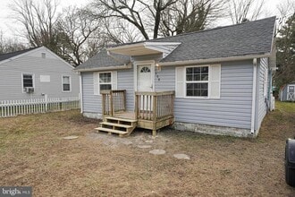 Building Photo - 308 Cherry Way