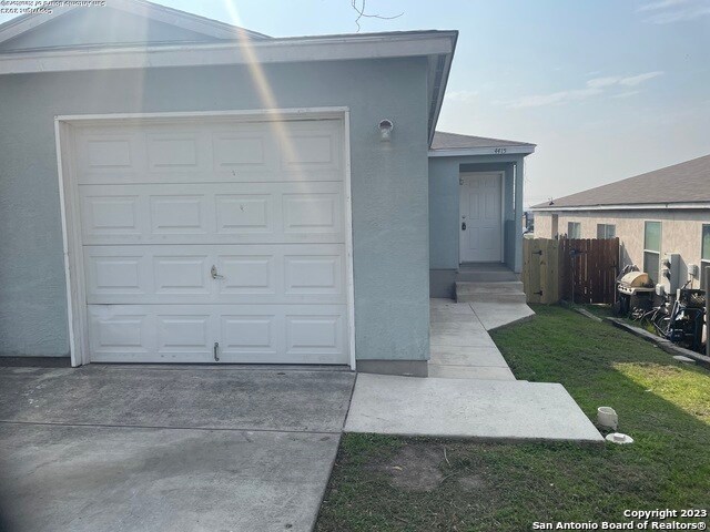 Foto del edificio - 4415 Terra Summit Rd