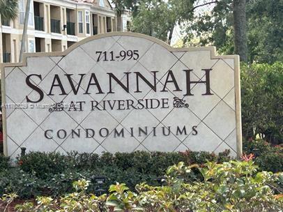Foto principal - 755 Riverside Dr