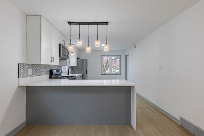 Building Photo - 3420 S Austin Blvd