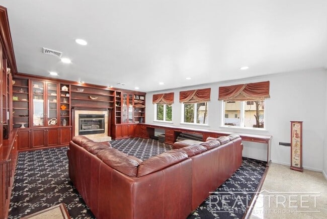 Building Photo - Arlington Road