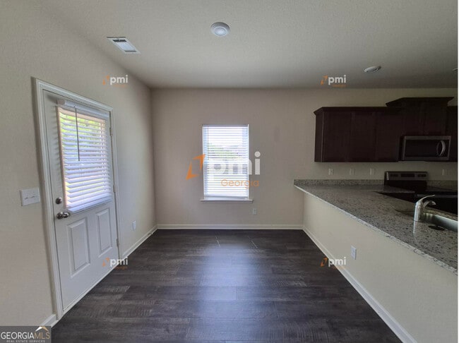 Building Photo - 115 Foley Dr