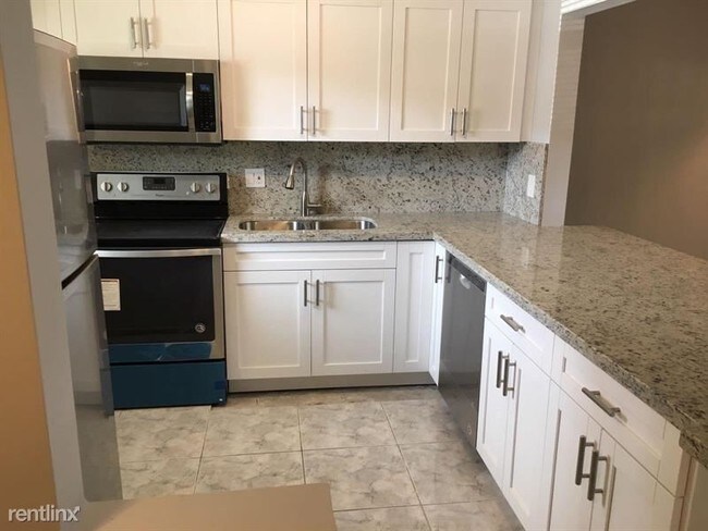 Foto del edificio - 2 br, 2 bath  - 3000 Riverside Dr