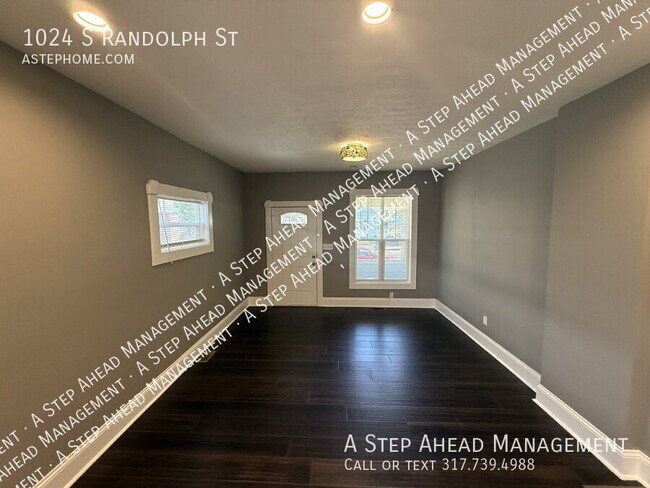 Building Photo - 1024 S Randolph St
