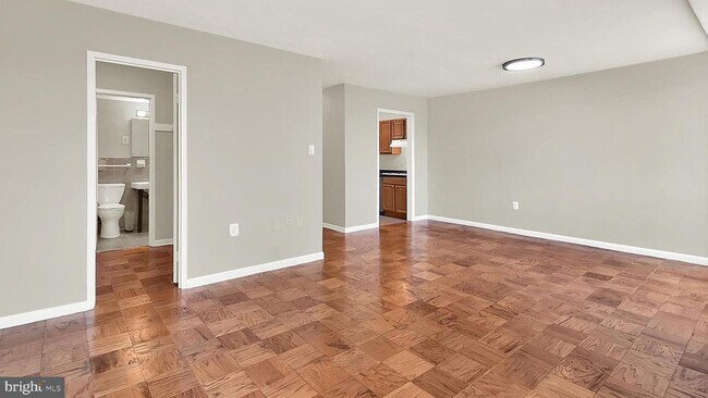 Foto del edificio - 10401 Grosvenor Pl
