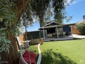 Building Photo - 5005 Celebrity Cir