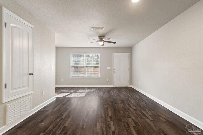 Foto del edificio - 9906 Holsberry Rd