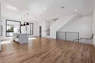 Building Photo - 2107 N Garrett Ave