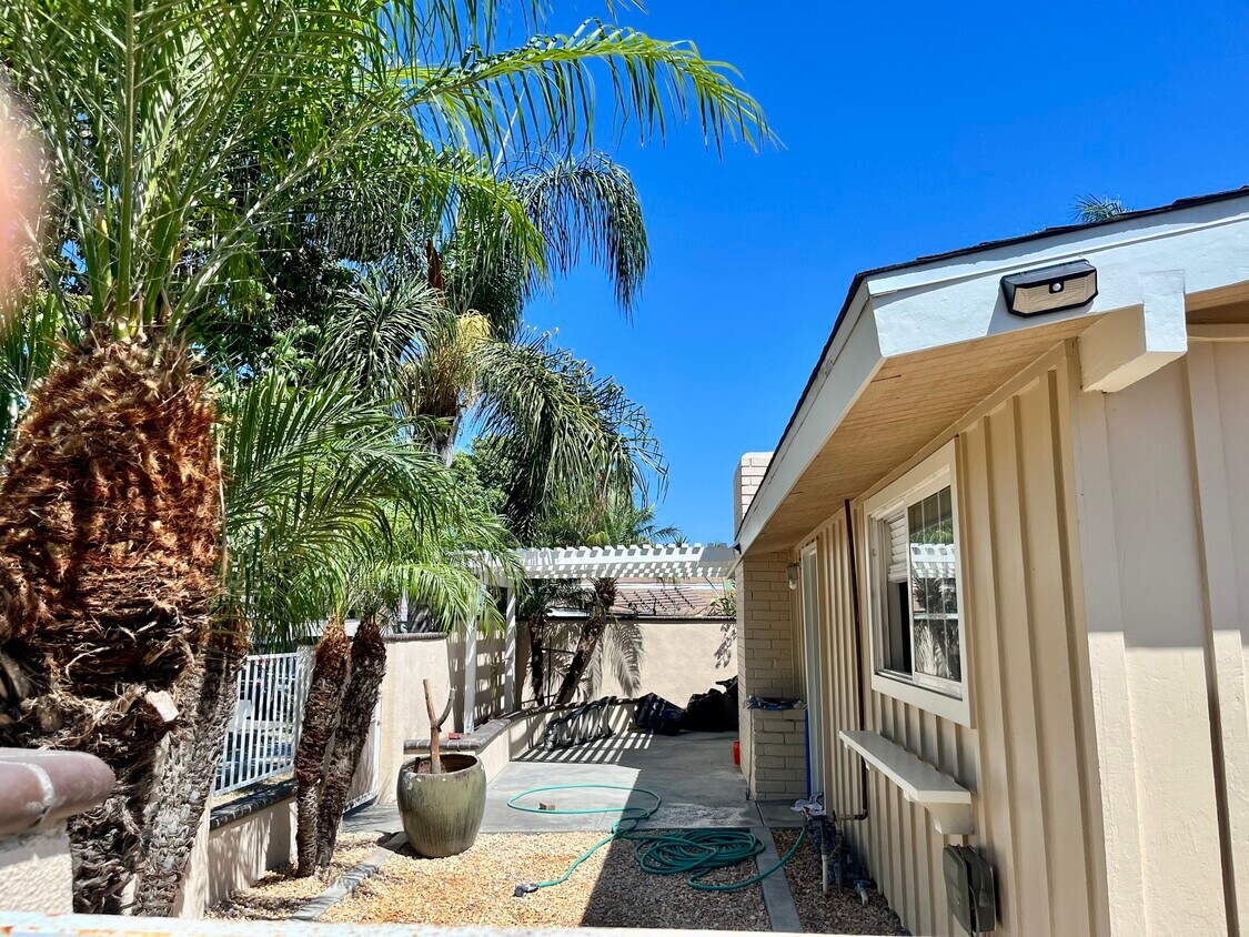Foto principal - 1391 Baker St