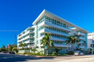 Building Photo - 7800 Collins Ave