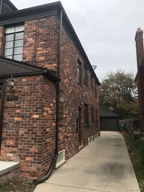 Building Photo - 1332 Somerset Ave