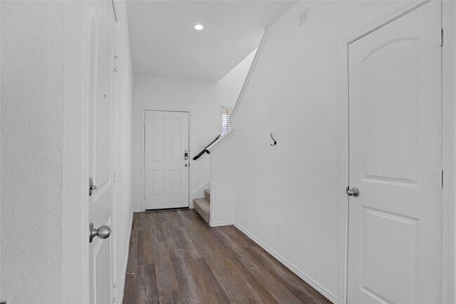 Foto del edificio - 24311 Saddlestone Green Dr