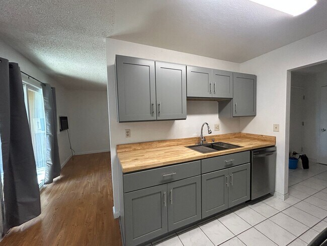 Foto del edificio - Charming 1/1 in Great Location