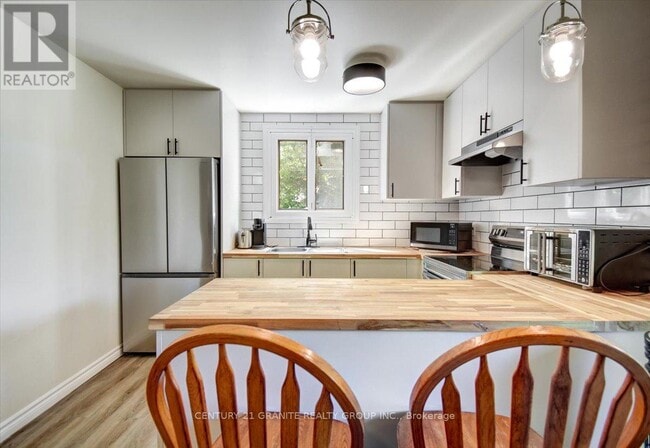 Building Photo - 2289 Loop Rd