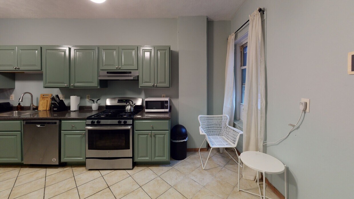Photo - Room in Shared 3 bed/1 bath home
