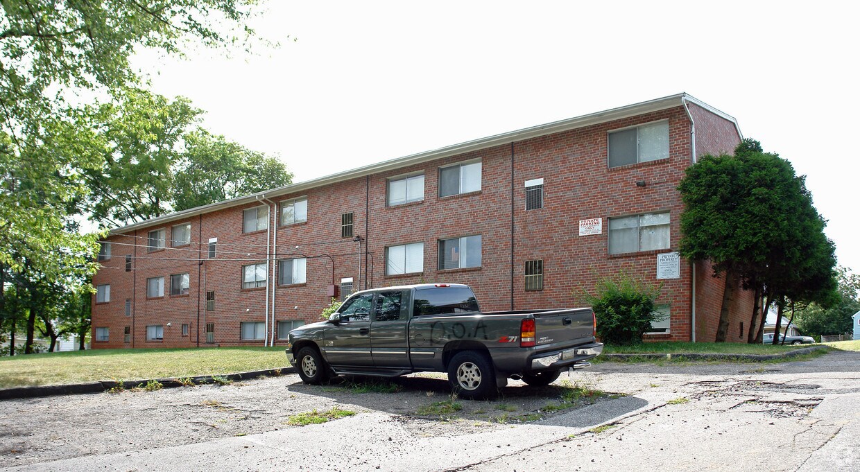 Foto del edificio - 5704 Seymour Ave