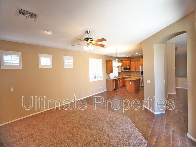 Building Photo - 8711 W Bajada Rd