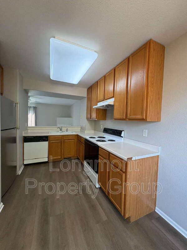Building Photo - 51 21st Ave