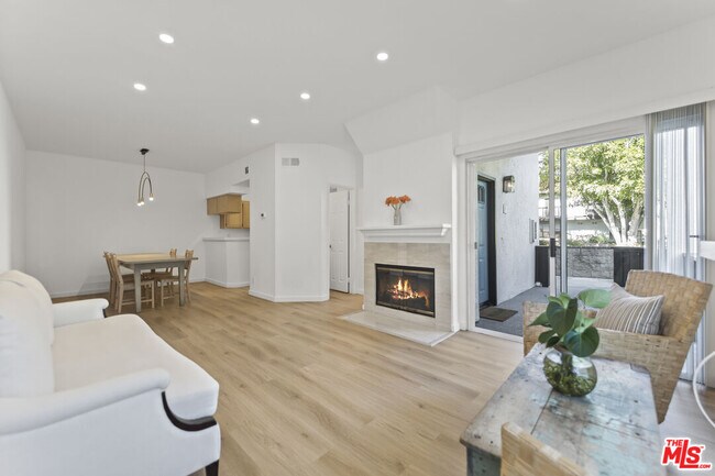Foto del edificio - 5533 Spanish Oak Ln