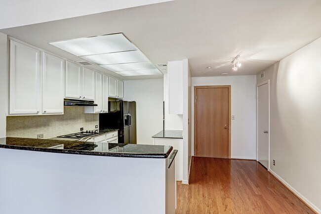 Foto del edificio - 5110 San Felipe St