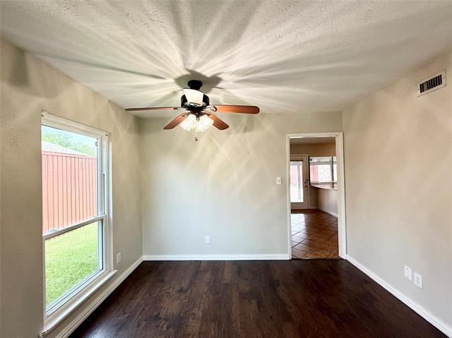Building Photo - 952 Lockhart Dr